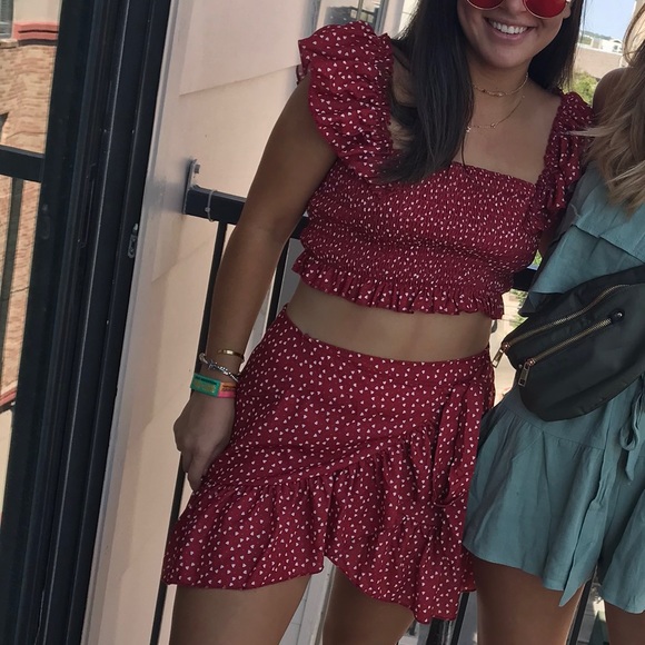 red two piece set with hearts - Picture 2 of 2